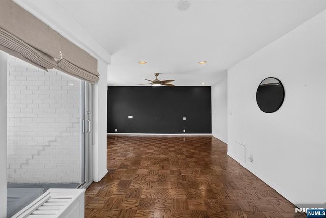 2077 Center Avenue PHB, Fort Lee, NJ 07024