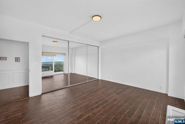 2077 Center Avenue PHB, Fort Lee, NJ 07024