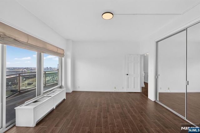 2077 Center Avenue PHB, Fort Lee, NJ 07024
