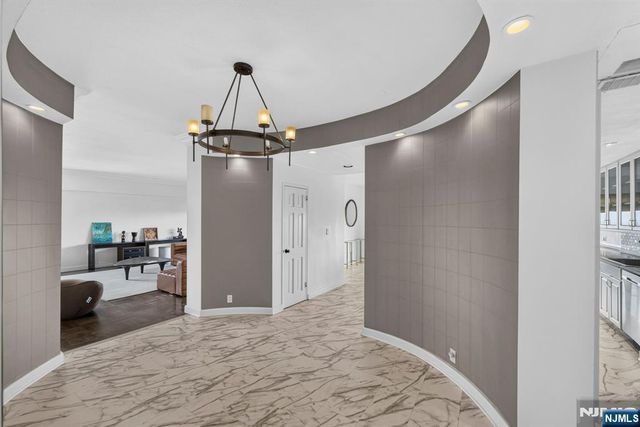 2077 Center Avenue PHB, Fort Lee, NJ 07024