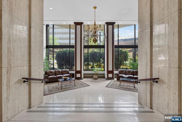 2077 Center Avenue PHB, Fort Lee, NJ 07024
