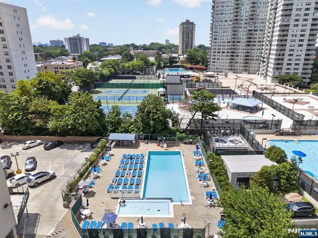 2077 Center Avenue PHB, Fort Lee, NJ 07024