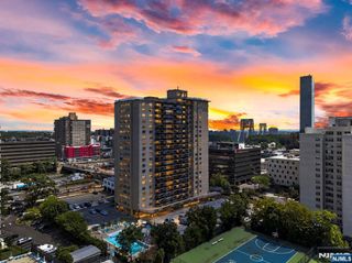 2077 Center Avenue PHB, Fort Lee, NJ 07024