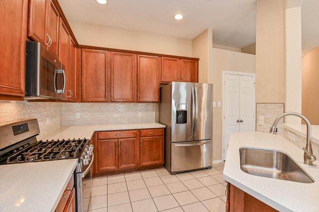 719 Levi Bend, Magnolia, TX 77354