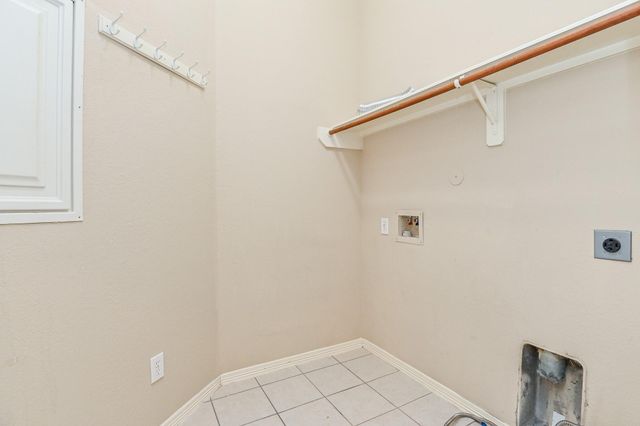 719 Levi Bend, Magnolia, TX 77354