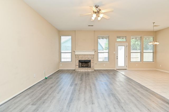 719 Levi Bend, Magnolia, TX 77354