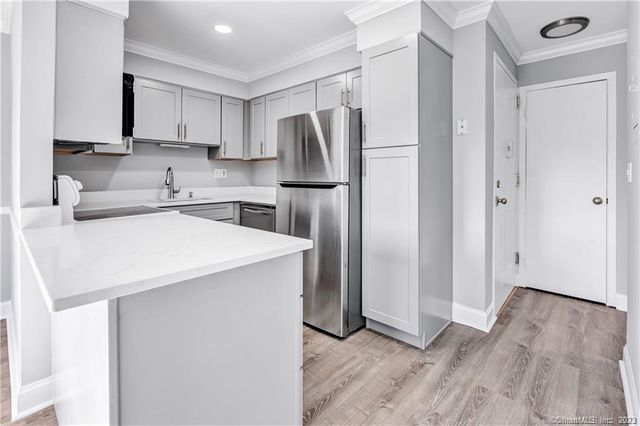 154 Cold Spring Road 19, Stamford, CT 06905