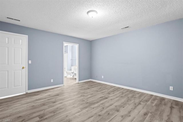 265 Olde Vineyard Court, Winston-salem, NC 27104