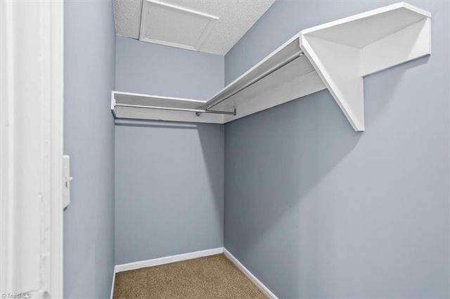 265 Olde Vineyard Court, Winston-salem, NC 27104