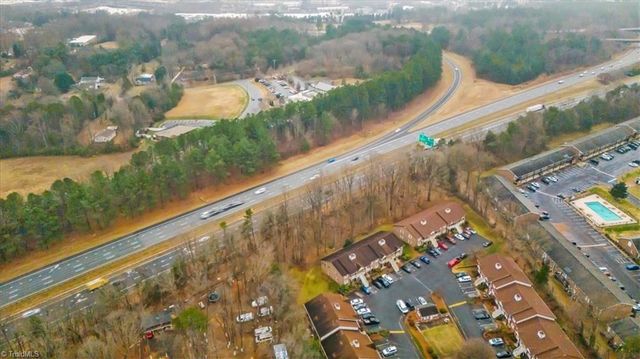 265 Olde Vineyard Court, Winston-salem, NC 27104