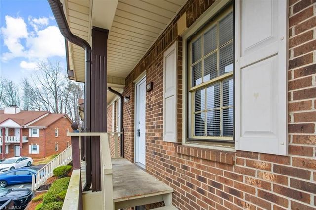 265 Olde Vineyard Court, Winston-salem, NC 27104