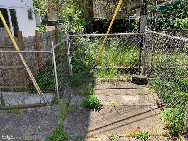 4026 SPRING GARDEN ST, Philadelphia, PA 19104