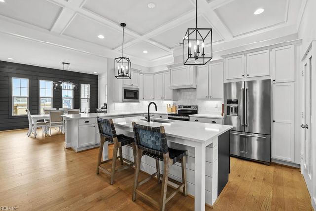 211 Moorland WAY, Moyock, NC 27958