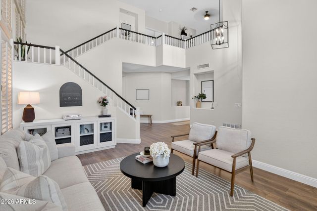 841 W HACKBERRY Drive, Chandler, AZ 85248