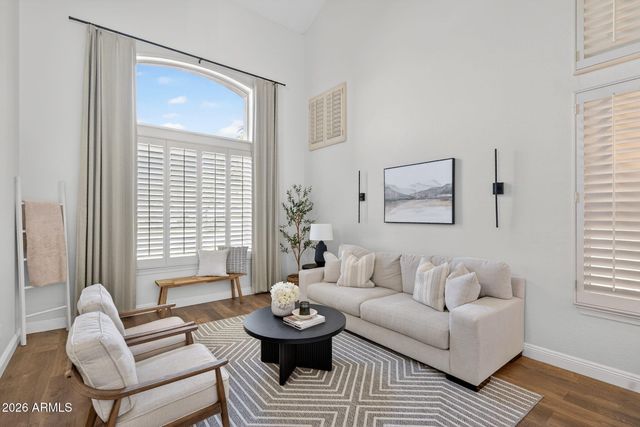 841 W HACKBERRY Drive, Chandler, AZ 85248