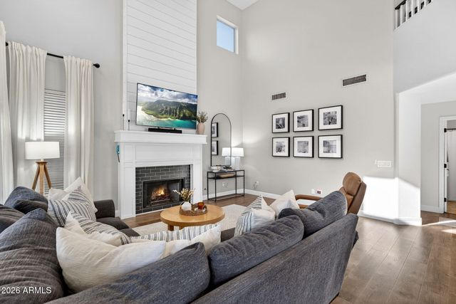 841 W HACKBERRY Drive, Chandler, AZ 85248