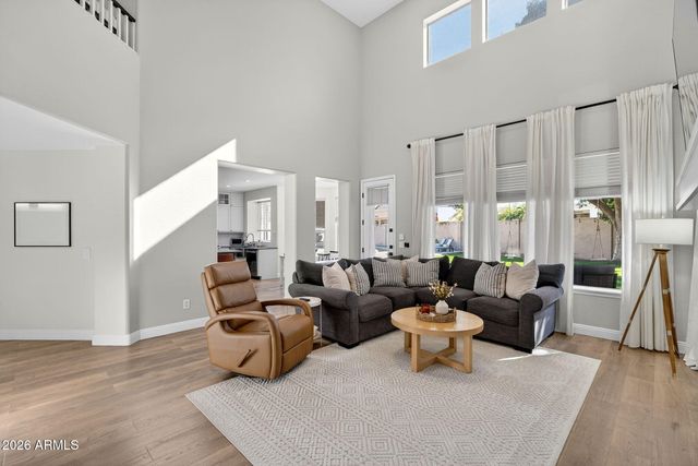 841 W HACKBERRY Drive, Chandler, AZ 85248