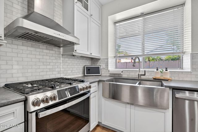 841 W HACKBERRY Drive, Chandler, AZ 85248