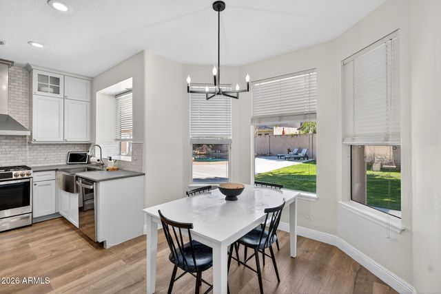 841 W HACKBERRY Drive, Chandler, AZ 85248