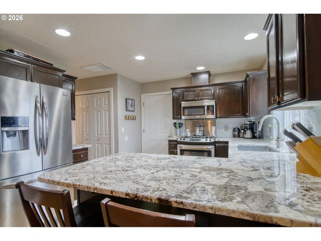 59016 TIMBERLINE Ave, St Helens, OR 97051