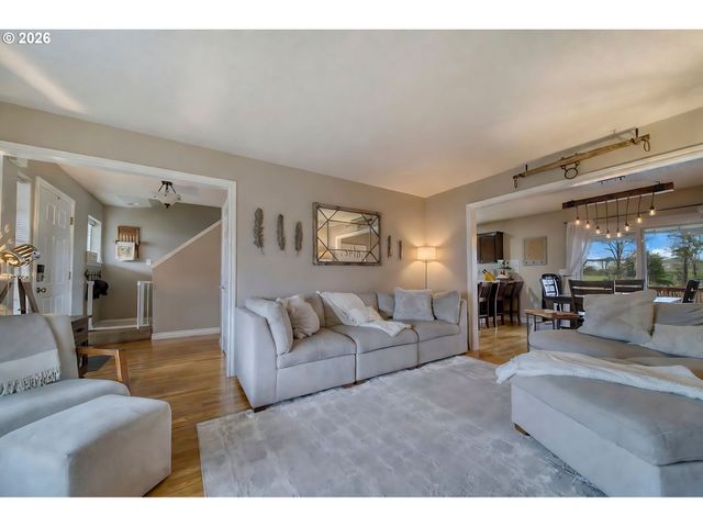 59016 TIMBERLINE Ave, St Helens, OR 97051