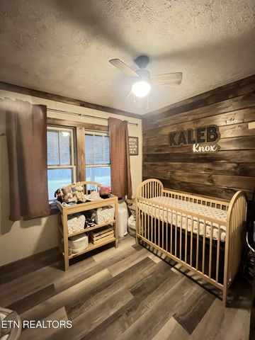 35 Buffalo Rd, Oneida, TN 37841