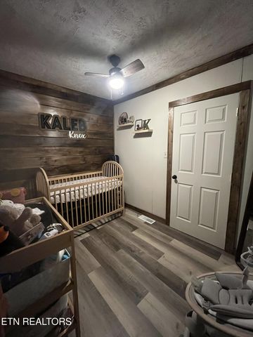 35 Buffalo Rd, Oneida, TN 37841