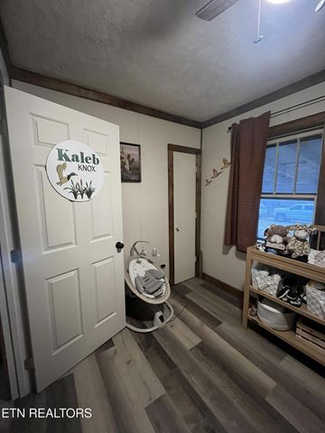 35 Buffalo Rd, Oneida, TN 37841