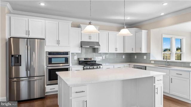 143 HILLSDALE DR, Fredericksburg, VA 22405