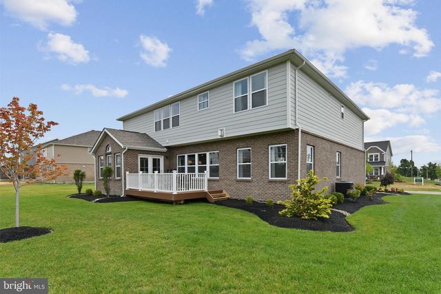 143 HILLSDALE DR, Fredericksburg, VA 22405