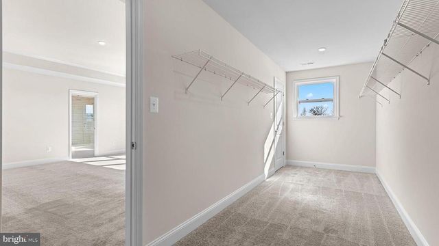 143 HILLSDALE DR, Fredericksburg, VA 22405