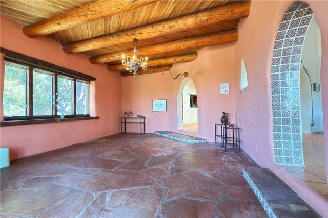 54 Rons Road, Santa Fe, NM 87508
