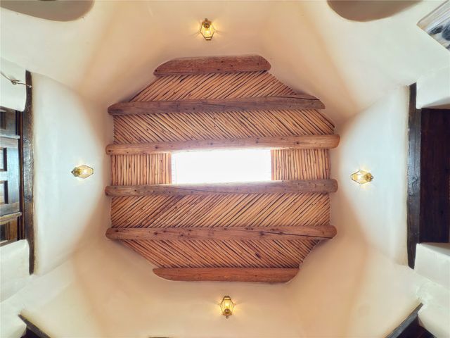 54 Rons Road, Santa Fe, NM 87508