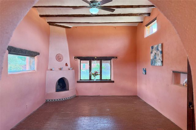 54 Rons Road, Santa Fe, NM 87508