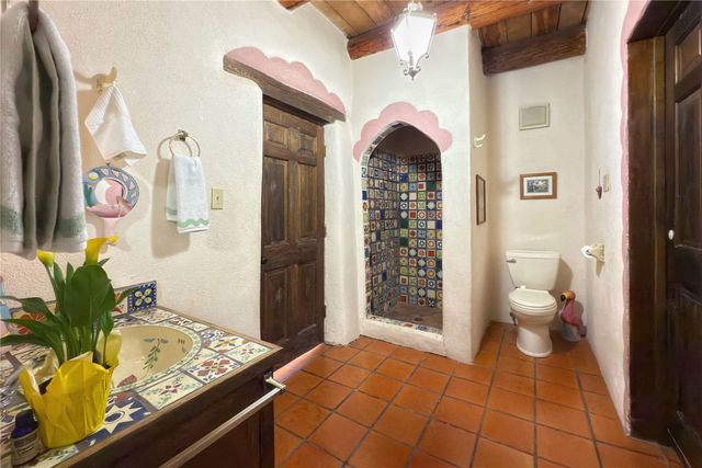 54 Rons Road, Santa Fe, NM 87508
