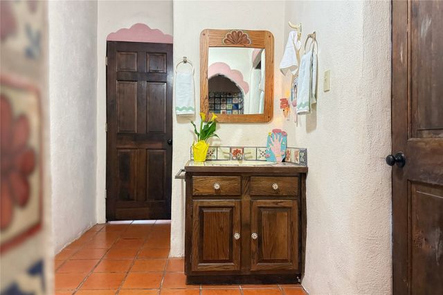 54 Rons Road, Santa Fe, NM 87508