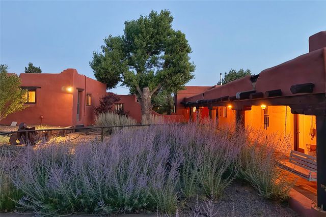 54 Rons Road, Santa Fe, NM 87508