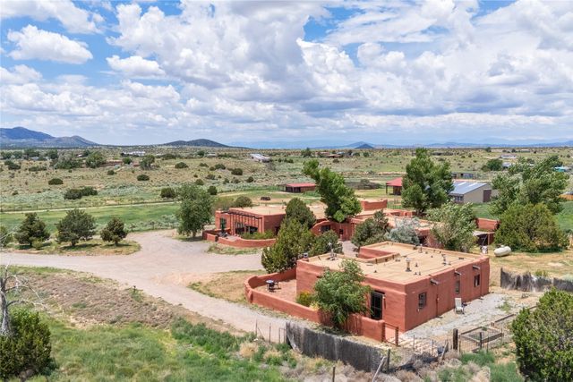 54 Rons Road, Santa Fe, NM 87508