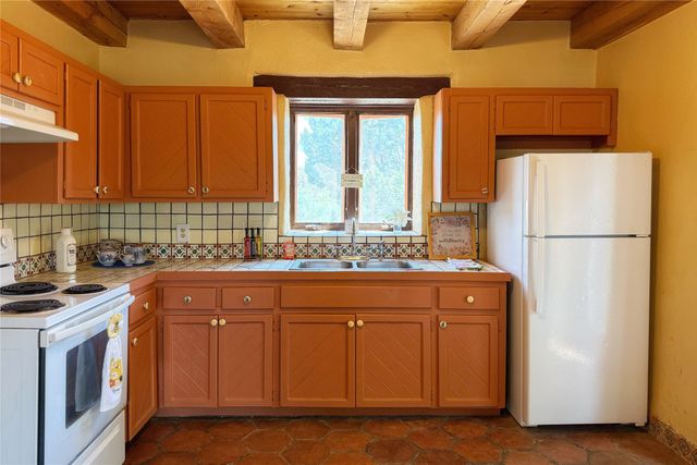 54 Rons Road, Santa Fe, NM 87508