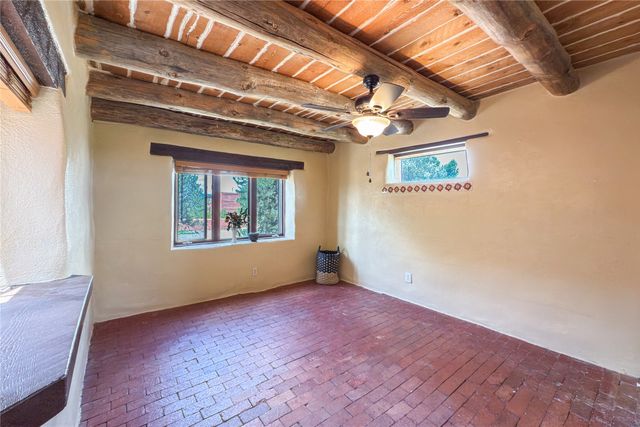 54 Rons Road, Santa Fe, NM 87508