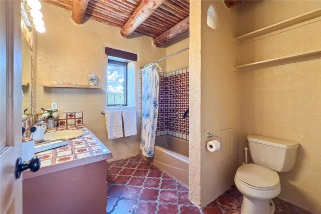 54 Rons Road, Santa Fe, NM 87508