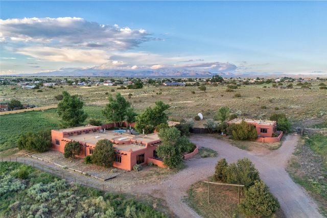 54 Rons Road, Santa Fe, NM 87508