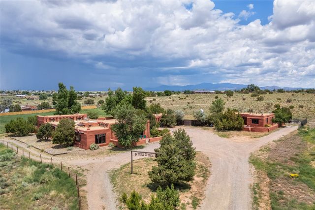 54 Rons Road, Santa Fe, NM 87508