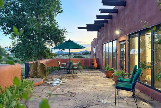 54 Rons Road, Santa Fe, NM 87508
