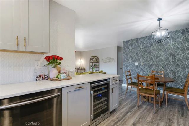 5232 Corteen pl 17, Valley Village, CA 91607