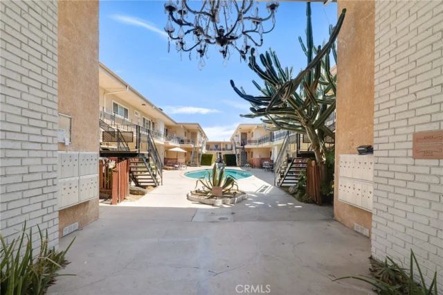 5232 Corteen pl 17, Valley Village, CA 91607