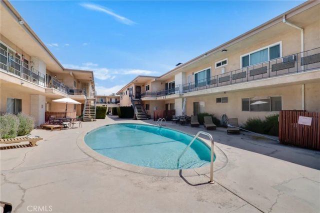 5232 Corteen pl 17, Valley Village, CA 91607