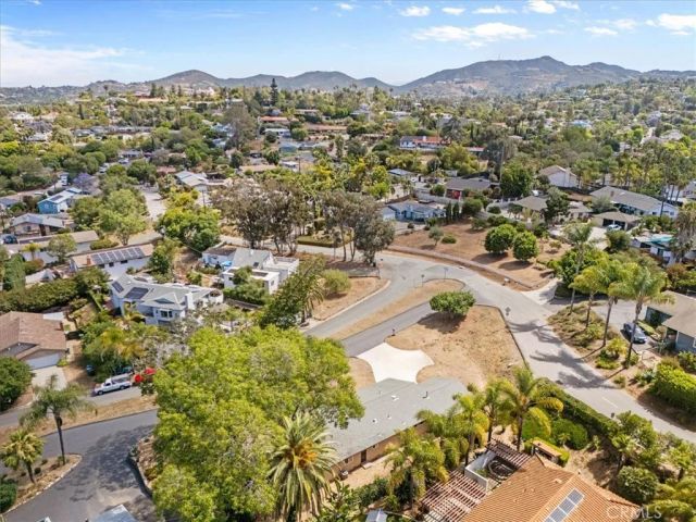 213 Beaumont, Vista, CA 92084