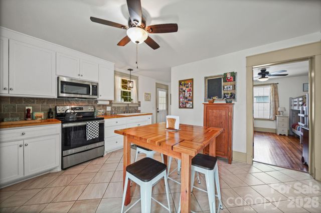 335 Mayflower Avenue, Cramerton, NC 28032