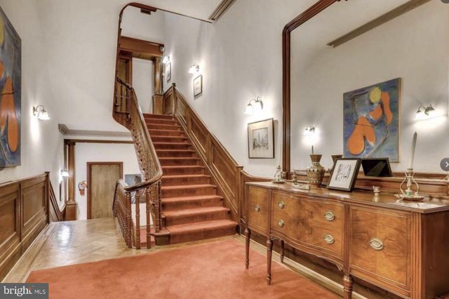 3 W MOUNT VERNON PL #1, Baltimore, MD 21201